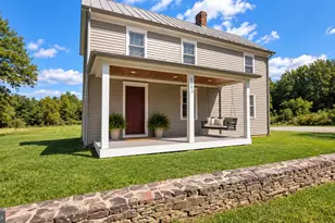 8203 Buckland Rd, Gainesville, VA 20155 - Photo 1