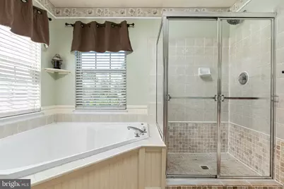 13107 Bigleaf Maple Court, Gainesville, VA 20155 - Photo 17
