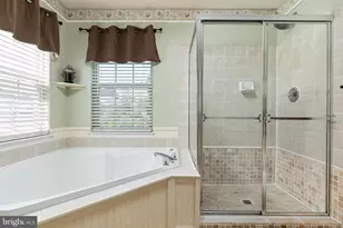 13107 Bigleaf Maple Ct, Gainesville, VA 20155 - Photo 17