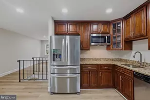 12615 Valleywood Dr, Woodbridge, VA 22192 - Photo 9