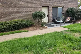 12701 Dara Dr, Woodbridge, VA 22192 - Photo 9