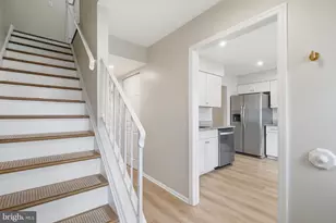 12120 Stoneford Dr, Woodbridge, VA 22192 - Photo 3