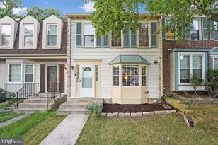12120 Stoneford Dr, Woodbridge, VA 22192 - Photo 1