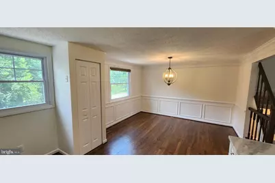 13592 Bentley Circle, Woodbridge, VA 22192 - Photo 7