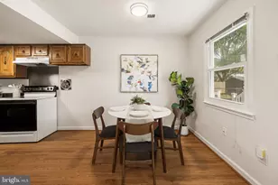5277 Miles Ct, Woodbridge, VA 22193 - Photo 9