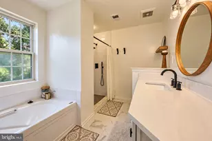 15573 Trisail Ct, Dumfries, VA 22025 - Photo 13