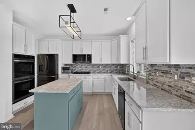 10609 Moselle Court, Manassas, VA 20112 - Photo 5