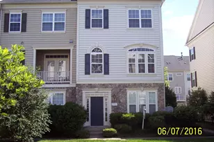 731 Chevington Ct, Woodbridge, VA 22191 - Photo 1