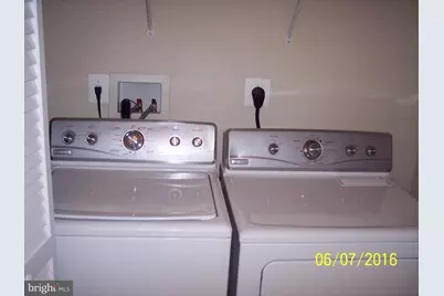 731 Chevington Court, Woodbridge, VA 22191 - Photo 3