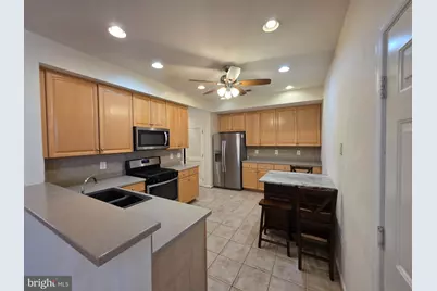 808 Monument Avenue, Woodbridge, VA 22191 - Photo 3