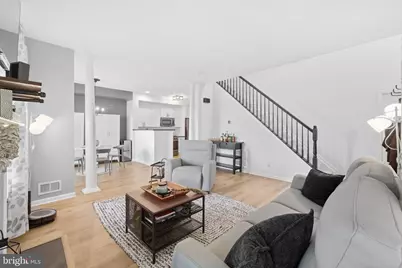 9855 Earls Ferry Circle, Bristow, VA 20136 - Photo 11