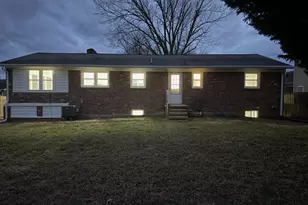 7629 Huron Dr, Gainesville, VA 20155 - Photo 35