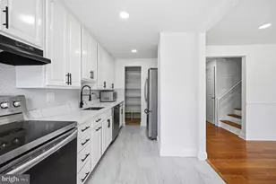 1214 Fox Run Pl, Woodbridge, VA 22191 - Photo 1