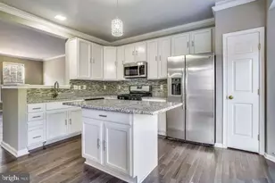 1249 Corbett Pl, Woodbridge, VA 22191 - Photo 7