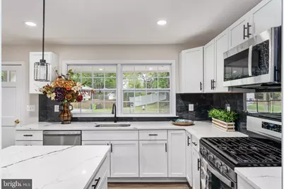 4520 Edinburg Drive, Woodbridge, VA 22193 - Photo 7