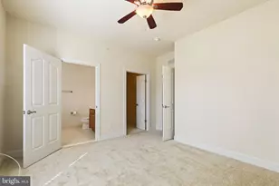 562 Marina Landing Ln, Woodbridge, VA 22191 - Photo 25