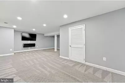 8368 Tenbrook Drive, Gainesville, VA 20155 - Photo 45