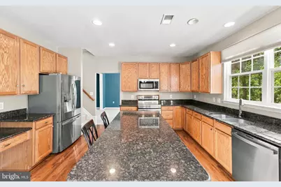 8368 Tenbrook Drive, Gainesville, VA 20155 - Photo 23