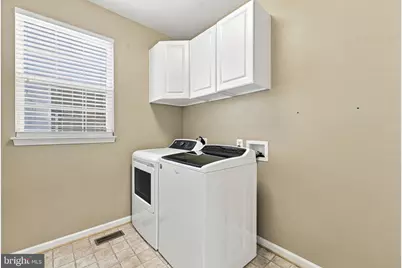 8368 Tenbrook Drive, Gainesville, VA 20155 - Photo 15