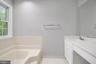 3263 Corcyra Ct, Woodbridge, VA 22192 - Photo 13