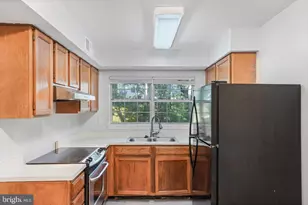 12214 Stevenson Ct, Woodbridge, VA 22192 - Photo 9