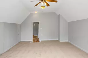 4570 Lawnvale Dr, Gainesville, VA 20155 - Photo 15