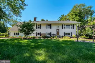 4570 Lawnvale Dr, Gainesville, VA 20155 - Photo 1