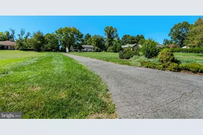 4570 Lawnvale Drive, Gainesville, VA 20155 - Photo 3