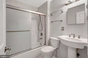 4570 Lawnvale Dr, Gainesville, VA 20155 - Photo 17