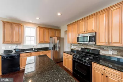 8913 Yellowleg Court, Gainesville, VA 20155 - Photo 11