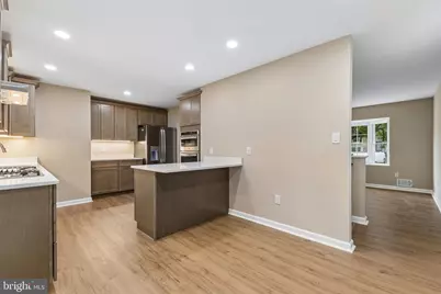 9512 Lomond Drive, Manassas, VA 20109 - Photo 11