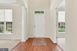 8373 Tenbrook Dr, Gainesville, VA 20156 - Photo 7