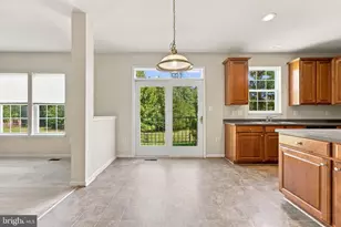 8373 Tenbrook Dr, Gainesville, VA 20156 - Photo 37