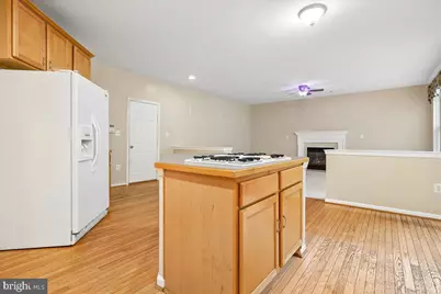 4114 Cardinal Crest Drive, Woodbridge, VA 22193 - Photo 9