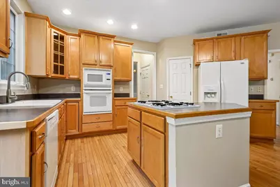 4114 Cardinal Crest Drive, Woodbridge, VA 22193 - Photo 5
