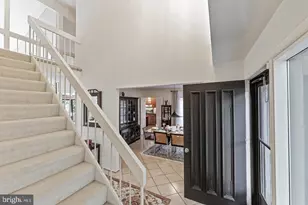 2609 Woodfern Ct, Woodbridge, VA 22192 - Photo 5