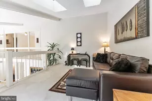 2609 Woodfern Ct, Woodbridge, VA 22192 - Photo 13