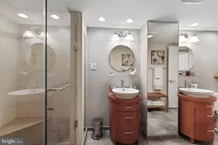 2609 Woodfern Ct, Woodbridge, VA 22192 - Photo 25