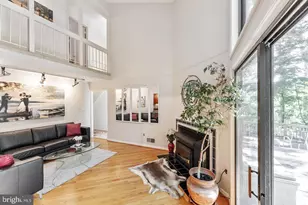 2609 Woodfern Ct, Woodbridge, VA 22192 - Photo 27