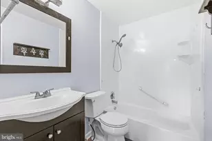 13457 Orangewood Dr, Woodbridge, VA 22193 - Photo 33