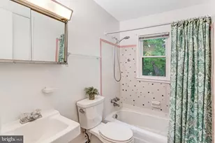 3307 Burleigh Ln, Woodbridge, VA 22193 - Photo 7