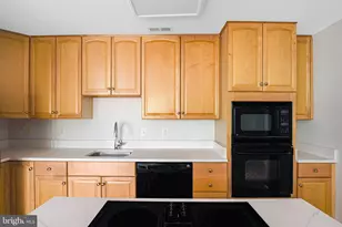 10604 Provincial Dr, Manassas, VA 20109 - Photo 11