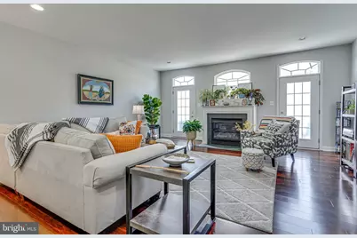 742 Collington Court, Woodbridge, VA 22191 - Photo 3