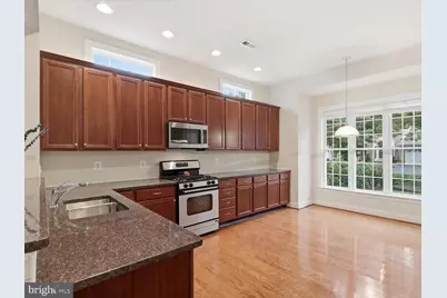 15584 Legacy Way, Haymarket, VA 20169 - Photo 5