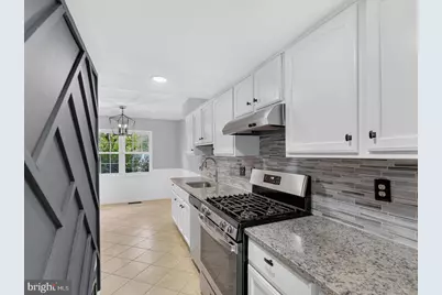 15057 Cherrydale Drive, Woodbridge, VA 22193 - Photo 11