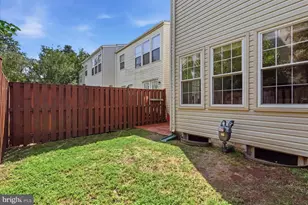 7049 Rogue Forest Ln, Gainesville, VA 20155 - Photo 31