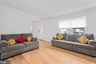 3488 Lyon Park Ct, Woodbridge, VA 22192 - Photo 5