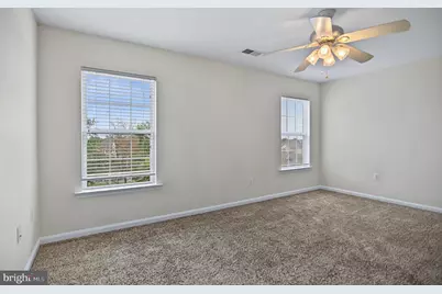14566 Collingham Place, Gainesville, VA 20155 - Photo 33