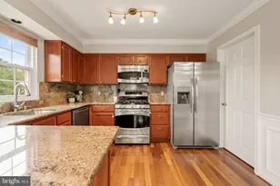 16961 Point Pleasant Ln, Dumfries, VA 22026 - Photo 3