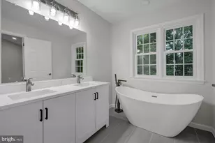 3299 Greco Ct, Woodbridge, VA 22192 - Photo 15